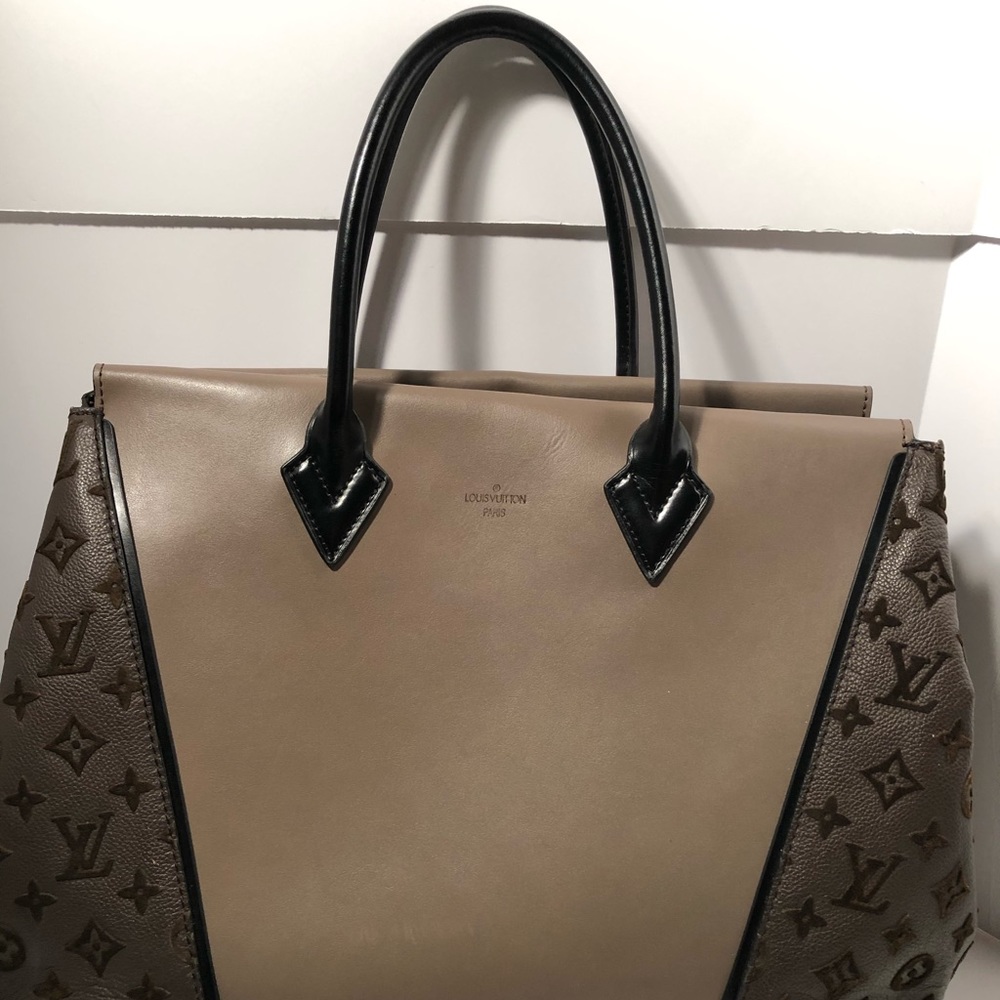 Louis Vuitton W Tote GM